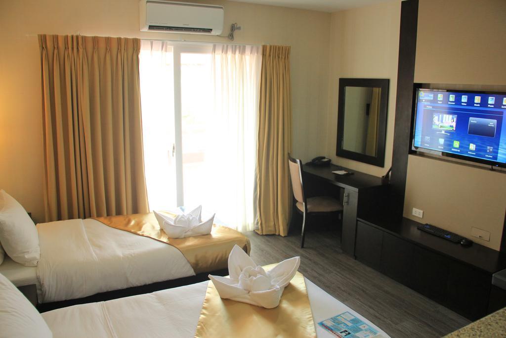 אולונגפו Sun Plaza Subic Hotel חדר תמונה