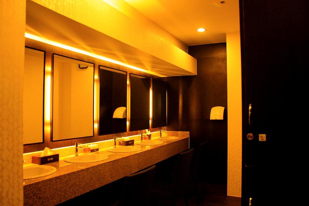 אולונגפו Sun Plaza Subic Hotel מראה חיצוני תמונה