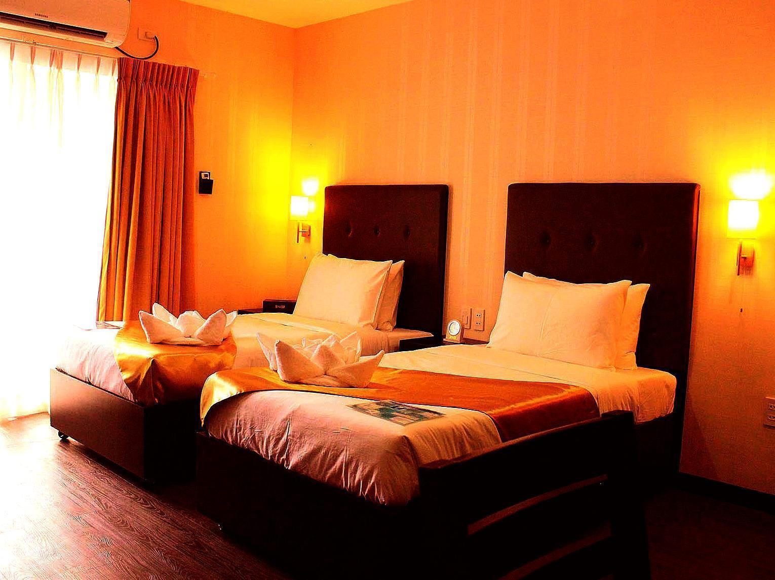 אולונגפו Sun Plaza Subic Hotel מראה חיצוני תמונה