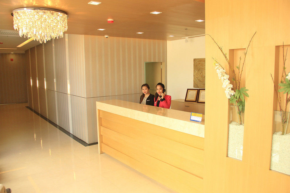אולונגפו Sun Plaza Subic Hotel מראה חיצוני תמונה