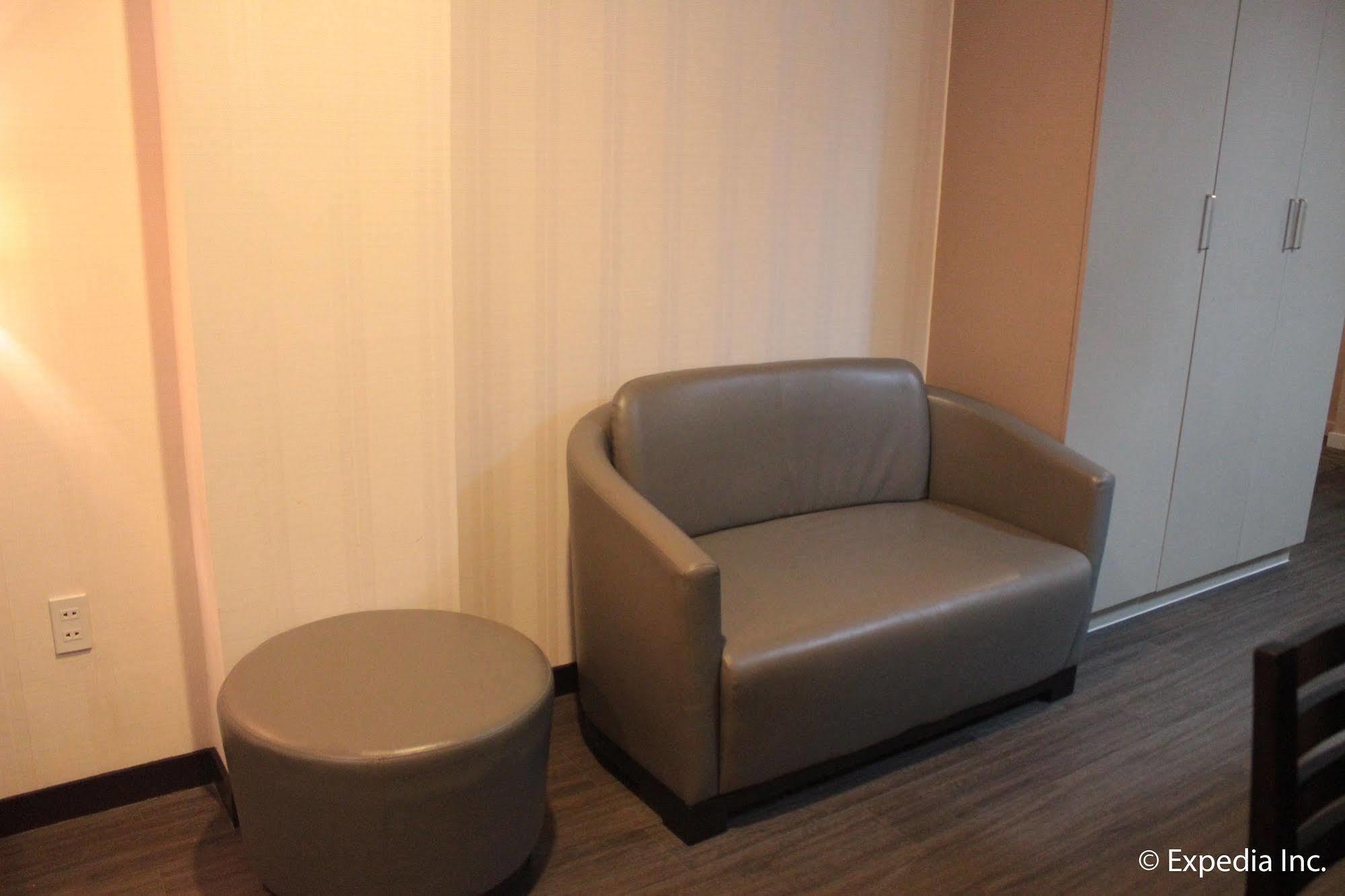 אולונגפו Sun Plaza Subic Hotel מראה חיצוני תמונה