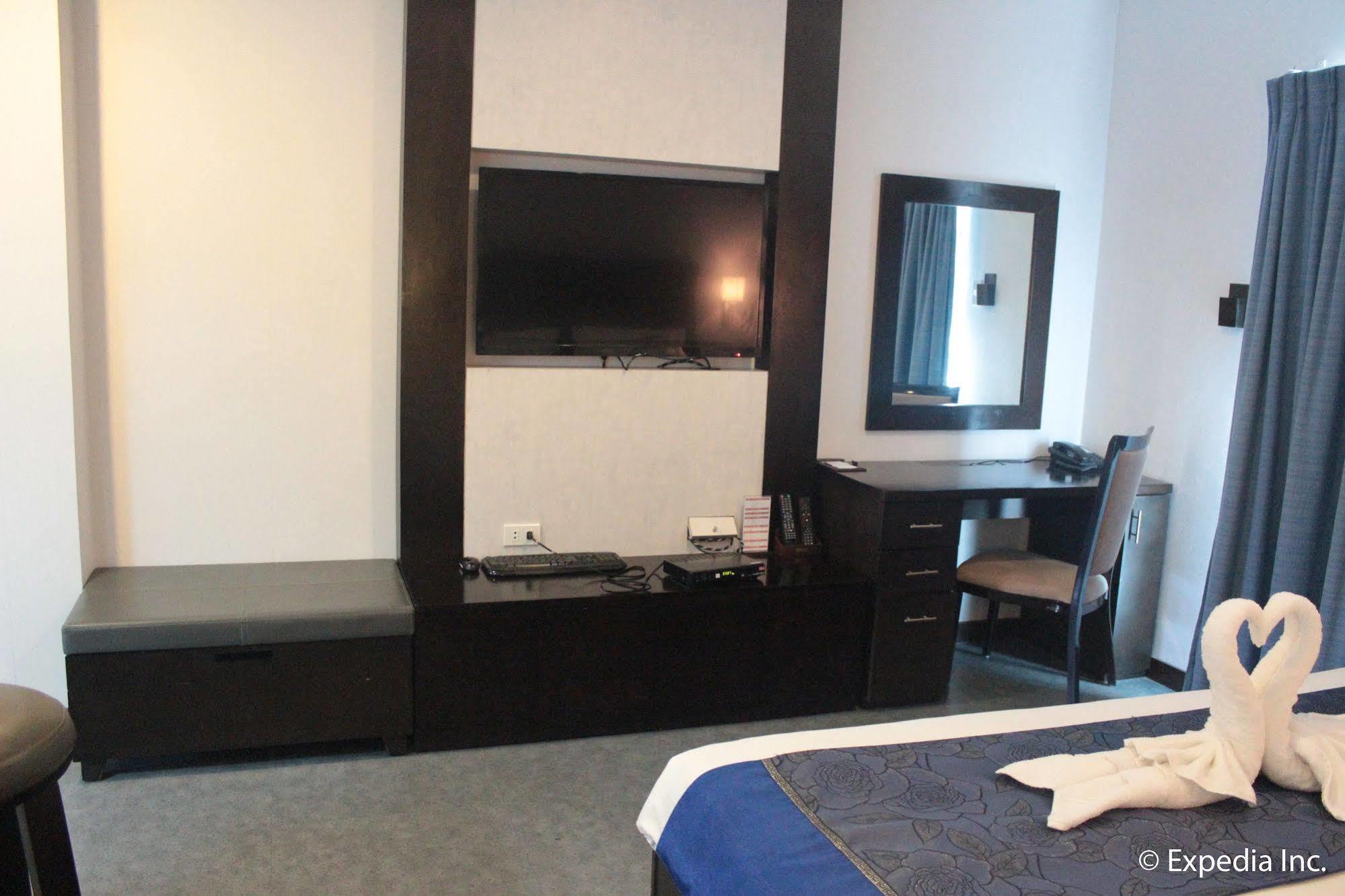 אולונגפו Sun Plaza Subic Hotel מראה חיצוני תמונה
