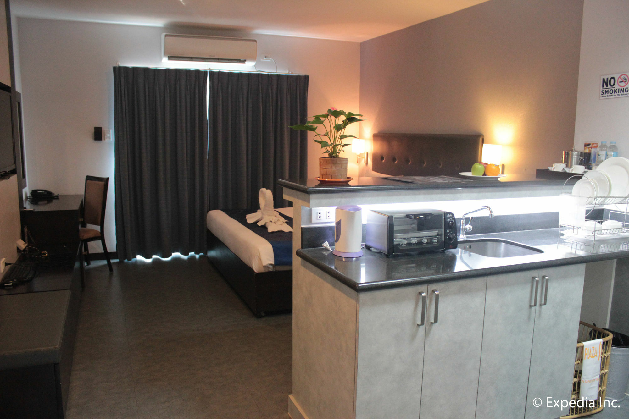 אולונגפו Sun Plaza Subic Hotel מראה חיצוני תמונה